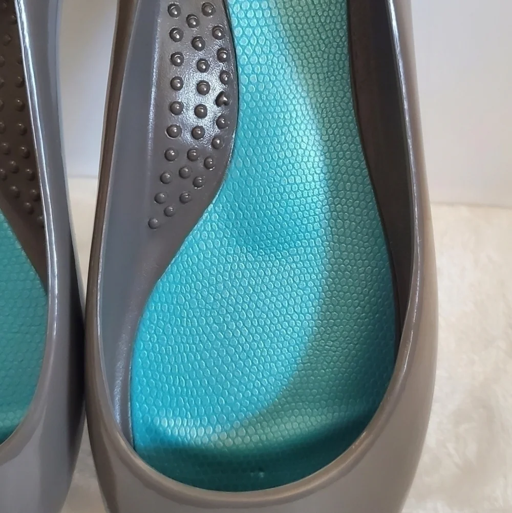 OKA B Taylor Gray Brown Jelly Rubber Ballet Slip On Flats Size US 8 EU 38